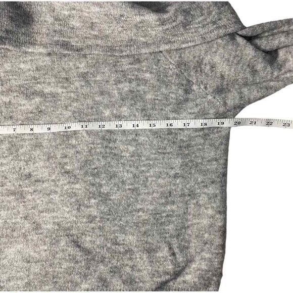 H&M Divided Gray Wool Blend Knit Long Sleeve Sweater - Picture 8 of 9